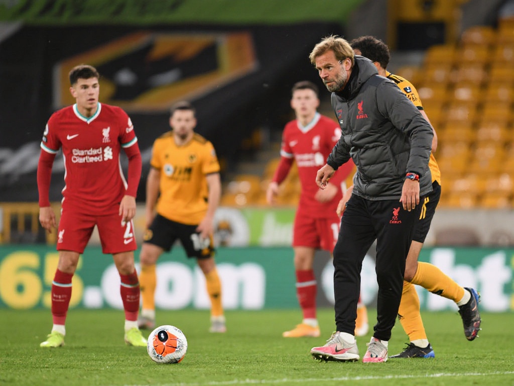 选择一名与 选择一名与